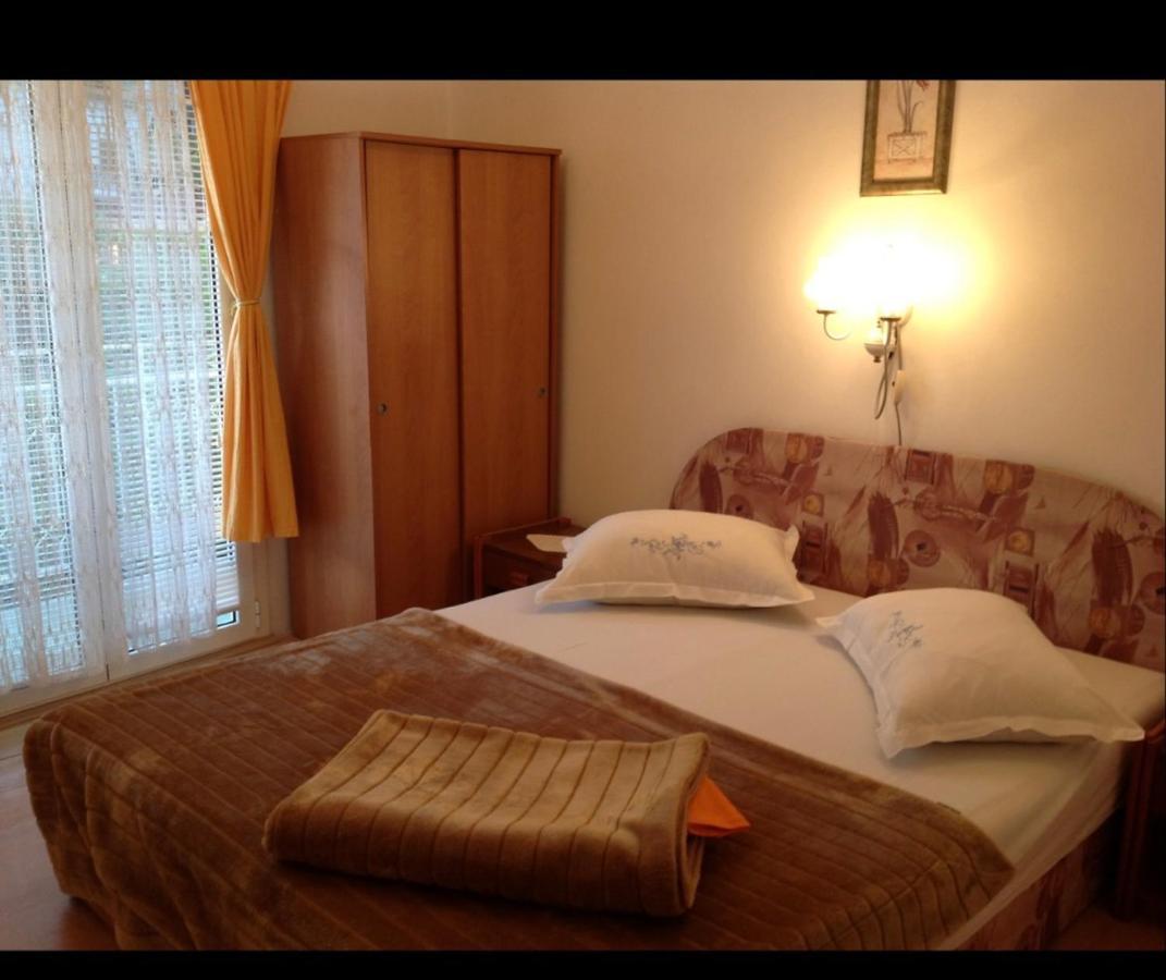 Apartments Villa Antony 2 Drvenik  Esterno foto