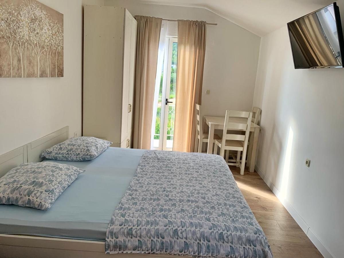 Apartments Villa Antony 2 Drvenik  Esterno foto